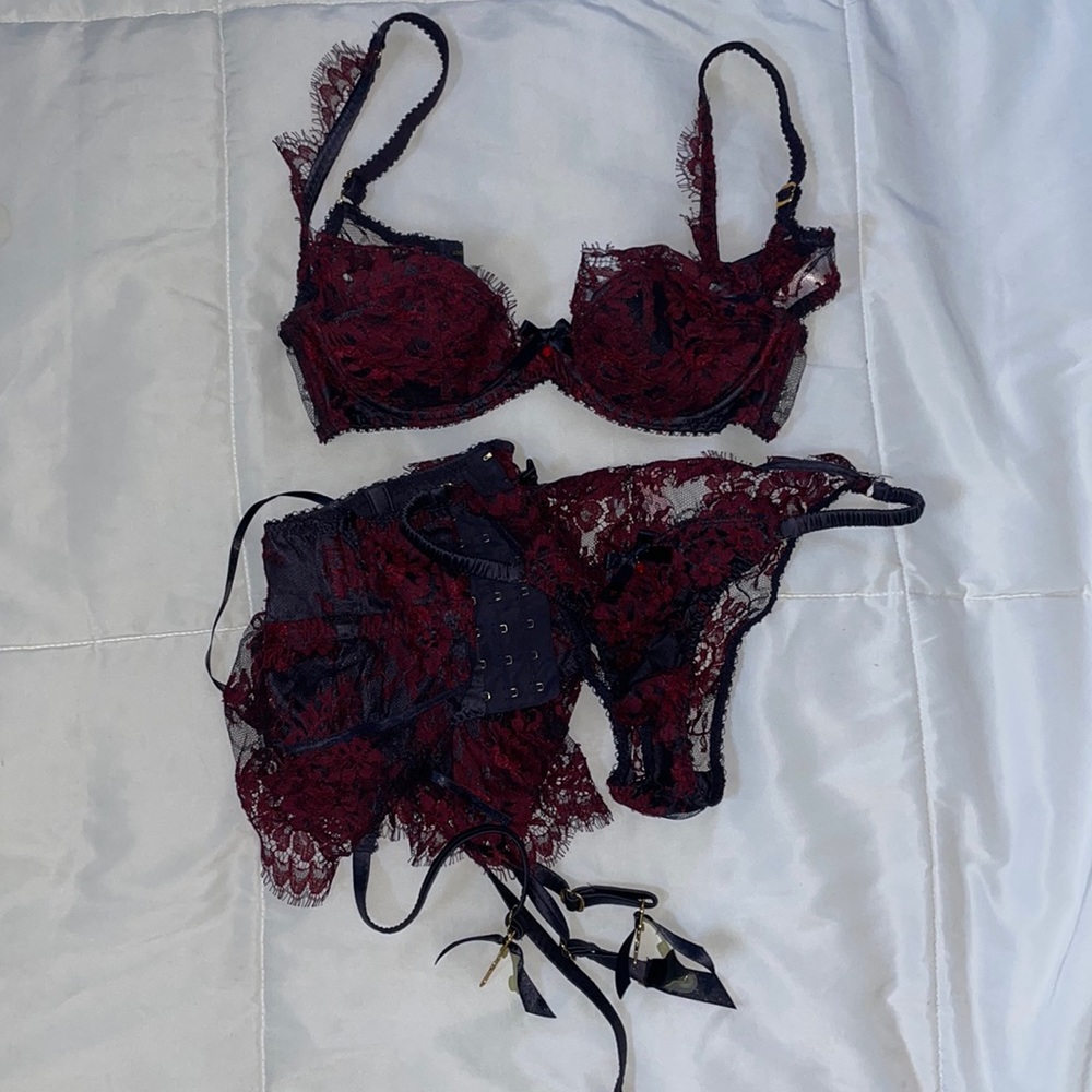 Agent Provocateur set 34B size 3  for bottoms  and waist  suspender piece